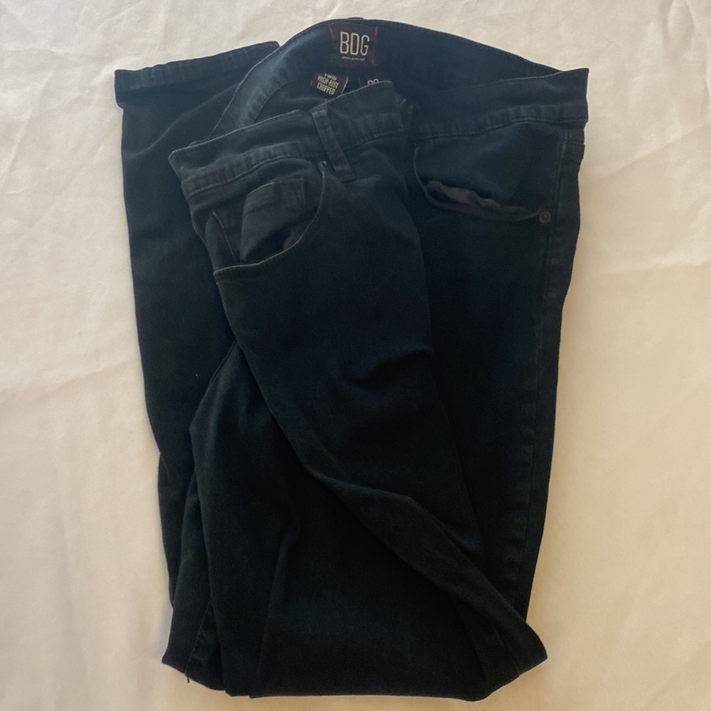 BDG woman’s high rise cropped jeans size 30.